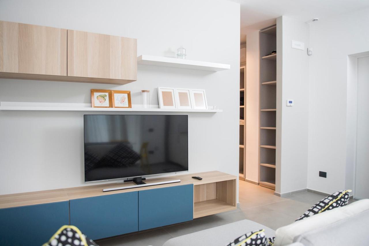 A Casa Di Ru, Bellissimo Appartamento Con Sauna โมโนโปลี ภายนอก รูปภาพ